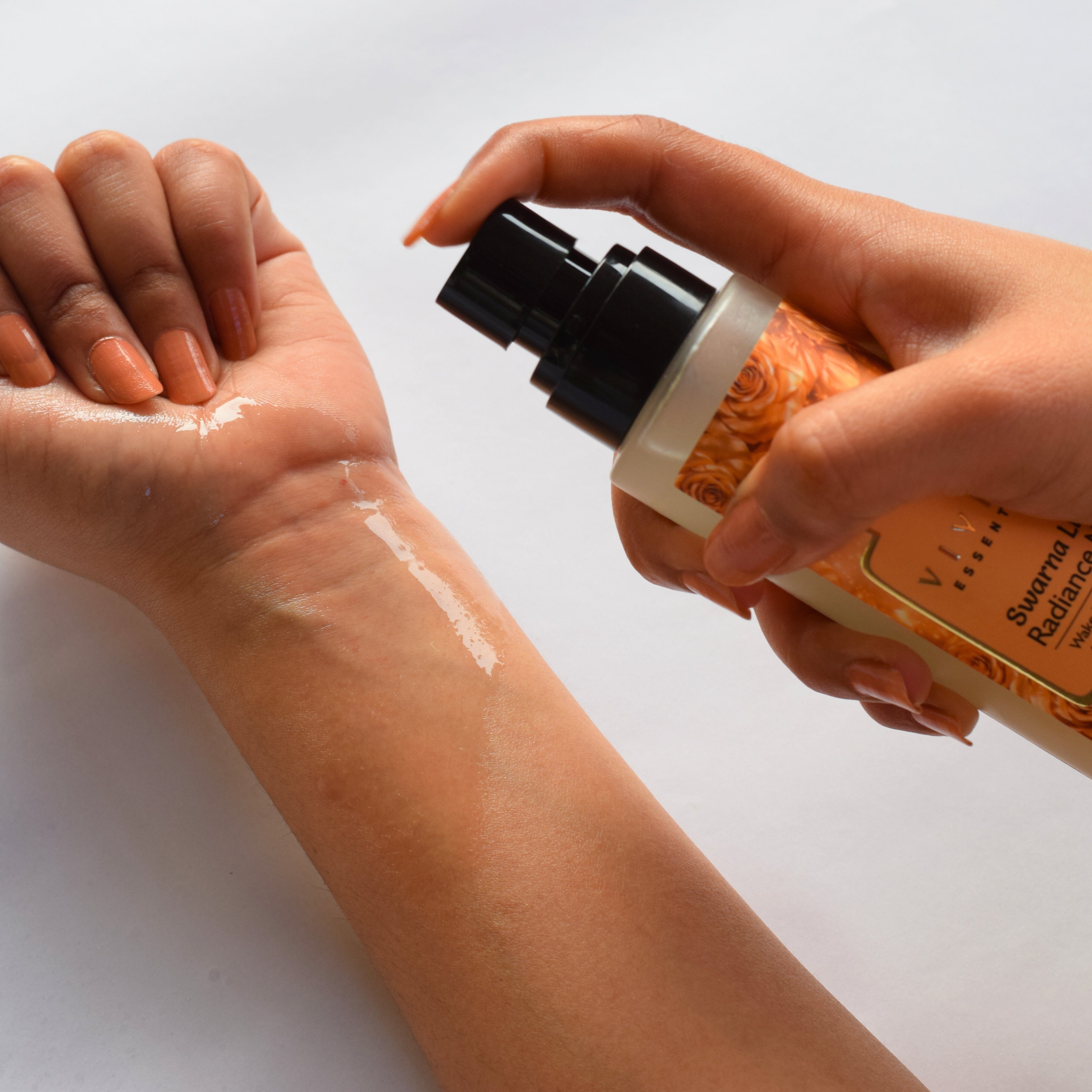 Swarna Luxe Radiance Mist - Viveda Essentials